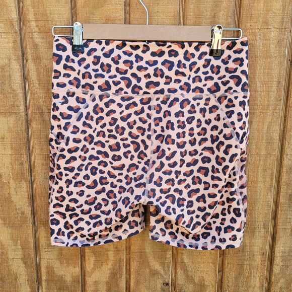 Fabletics PowerHold Cheetah Print Shorts NO SIZE TAG Used Fabletics Size Chart - Picture 4 of 12